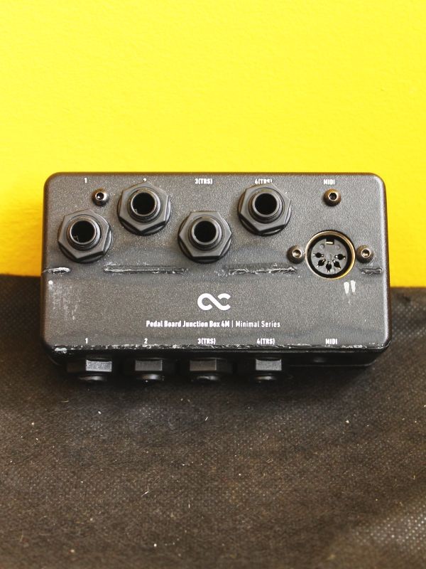 One Control Pedal Board Junction Box 4M